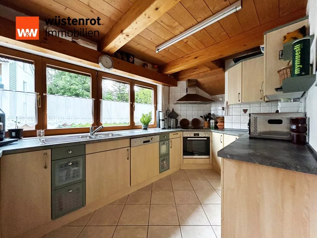 Immobilienangebot - Sankt Georgen im Schwarzwald - Alle - Ihr Zuhause zum Verlieben. 3 Zimmer auf 97 m²
über zwei Ebenen. TOP-gepflegt. WOW-Ausblick.
Garage.