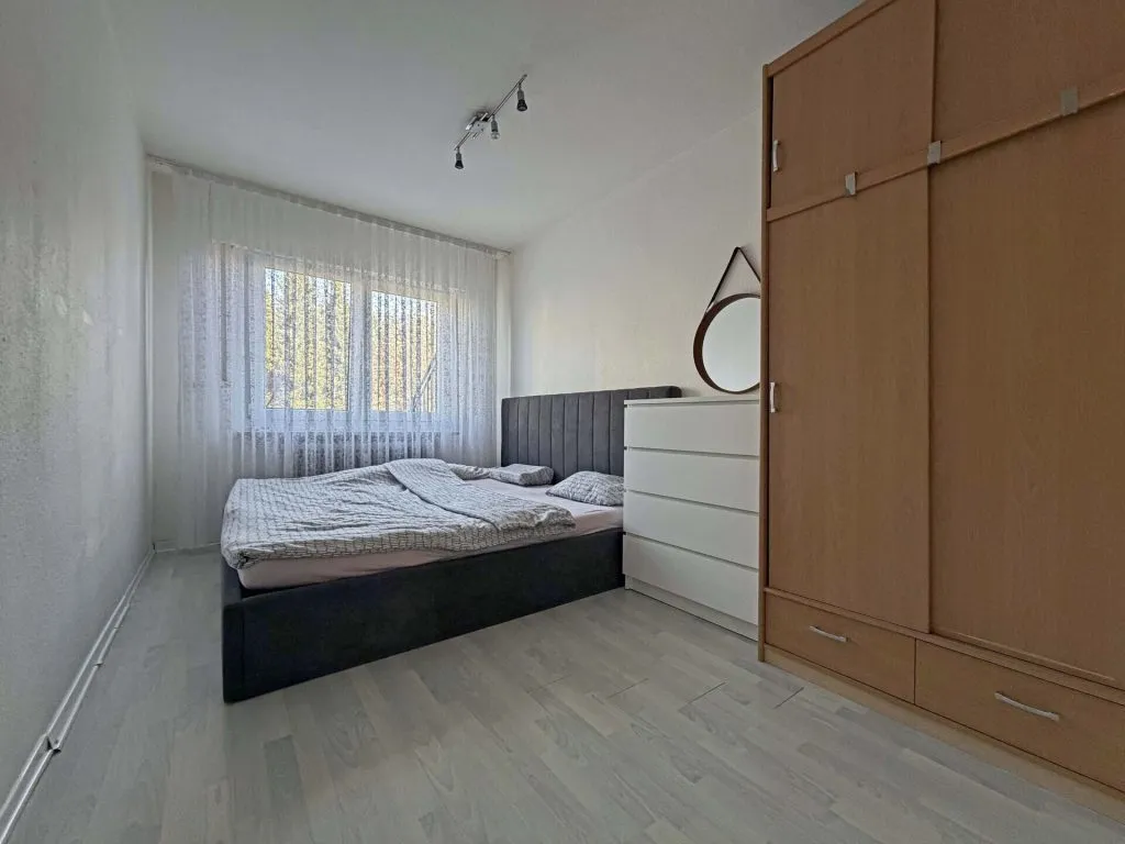 Immobilienangebot - Villingen-Schwenningen - Alle - Sorry...leider reserviert. 3 große Zimmer auf
88 m². Überdachter Mega-Balkon. Eigene
Tiefgarage.