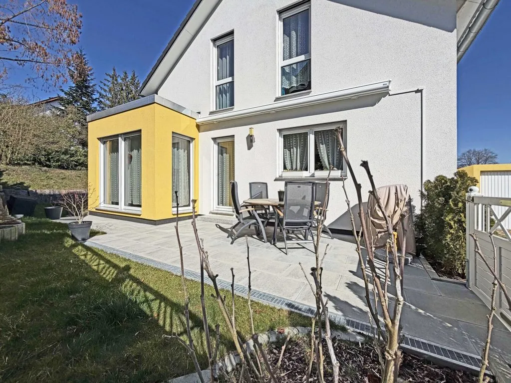 Immobilienangebot - Hohentengen am Hochrhein / Lienheim - Alle - Beton? Nein - endlich Zuhause. 4 moderne
Zimmer auf 112 m². TOP-Energiewerte. Mit
Garten und Garage.