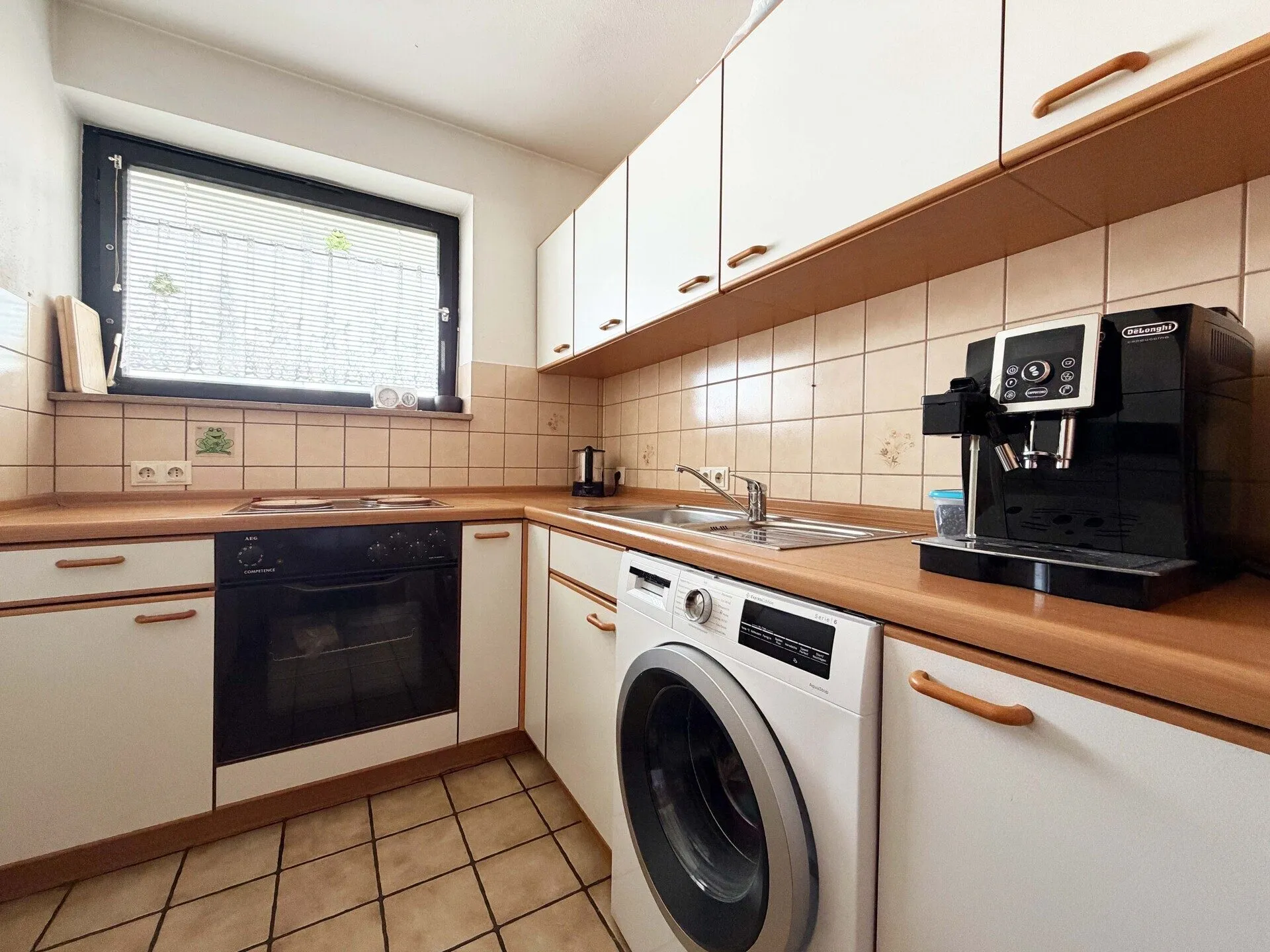 Immobilienangebot - Rietheim-Weilheim / Rietheim - Alle - Sorry...leider reserviert. Gute Kapitalanlage
zum TOP-Preis. 2 Zimmer auf 56 m². Plus
Garage.
