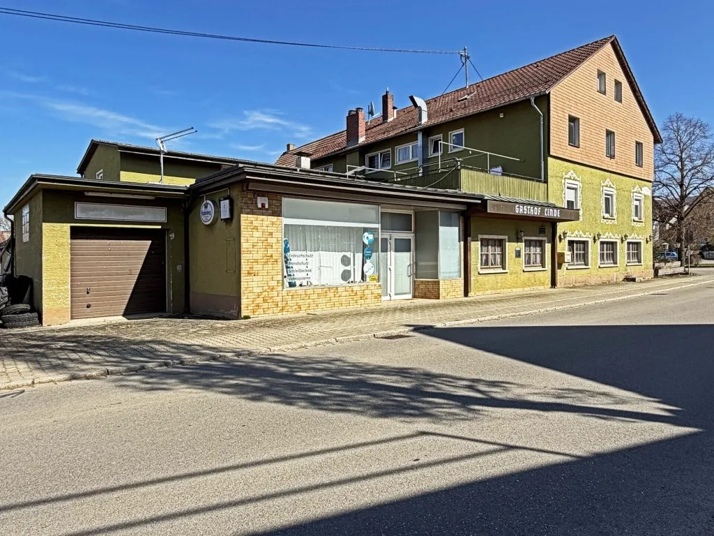Immobilienangebot - Donaueschingen / Neudingen - Alle - Ehemaliges Gasthaus mit 11 Gästezimmern plus
separates Wohnhaus. Gute Mieteinnahmen. Zum
TOP-Preis.