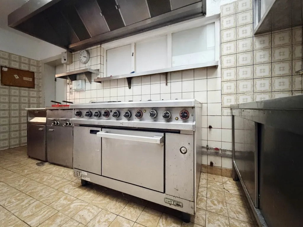 Immobilienangebot - Donaueschingen / Neudingen - Alle - Ehemaliges Gasthaus mit 11 Gästezimmern plus
separates Wohnhaus. Gute Mieteinnahmen. Zum
TOP-Preis.