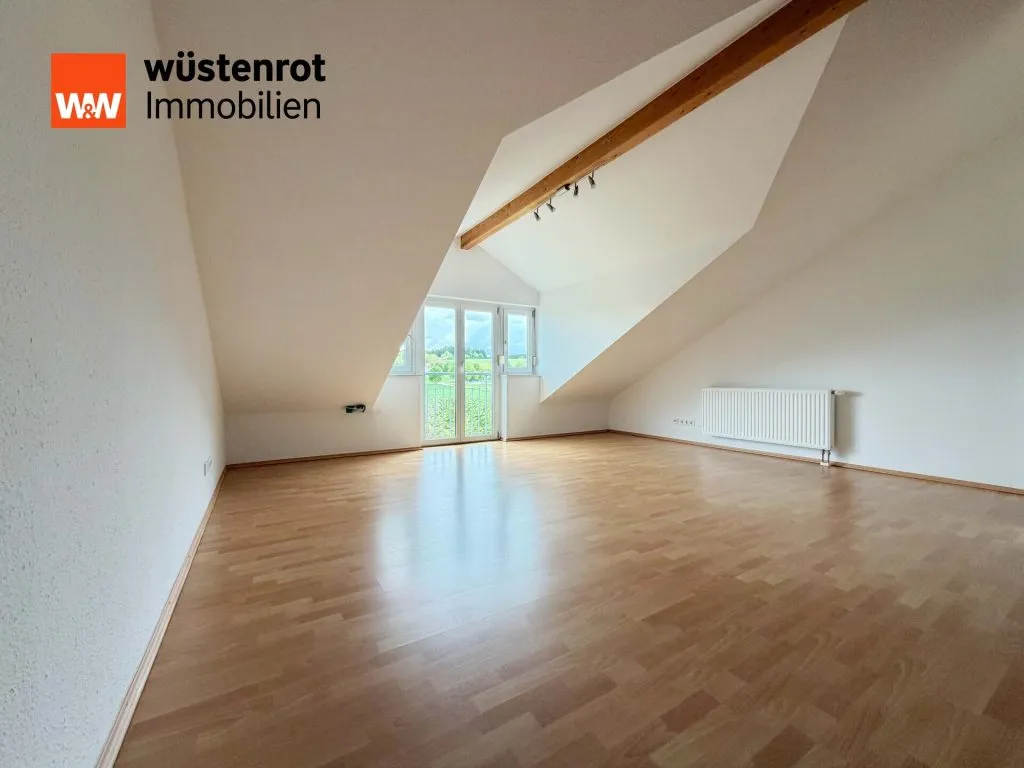 Immobilienangebot - Villingendorf - Alle - Herzensheimat für Familien. 5 moderne Zimmer
auf 132 m². TOP-Energiewerte. Eigener Garten &
Carport.