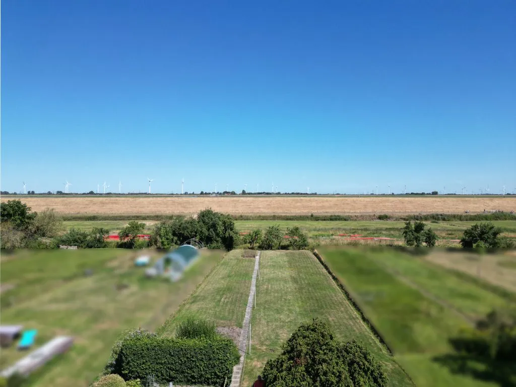 Immobilienangebot - Ditzum - Alle - Moin Ostfriesland. Moin Zuhause.
5 Zimmer voller Gemütlichkeit auf
121 m². Traum-Grundstück. Garage.