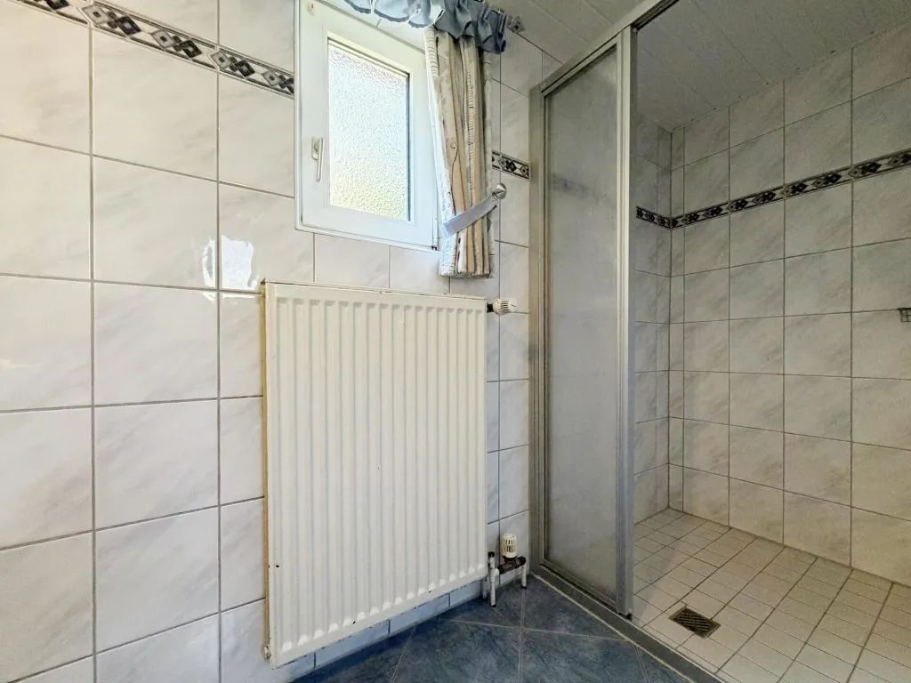Immobilienangebot - Ditzum - Alle - Moin Ostfriesland. Moin Zuhause.
5 Zimmer voller Gemütlichkeit auf
121 m². Traum-Grundstück. Garage.
