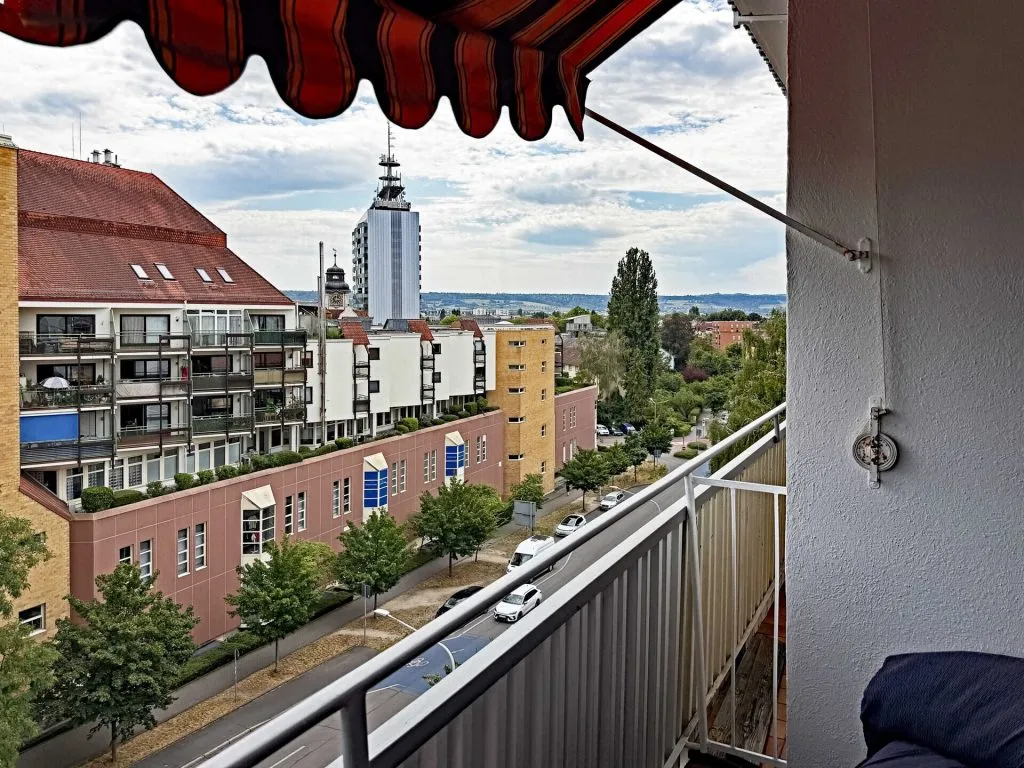 Immobilienangebot - Konstanz / Petershausen - Alle - Sorry...leider reserviert. 1 großes Zimmer plus Küche, Bad und Balkon. 33 m² nur für Dich.