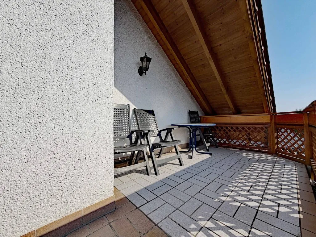 Immobilienangebot - Gaienhofen / Horn - Alle - Höri-Liebe. Familien-Zuhause auf 361 m².
Besondere Ausstattung. Seeblick. Separate
Einliegerwohnung.