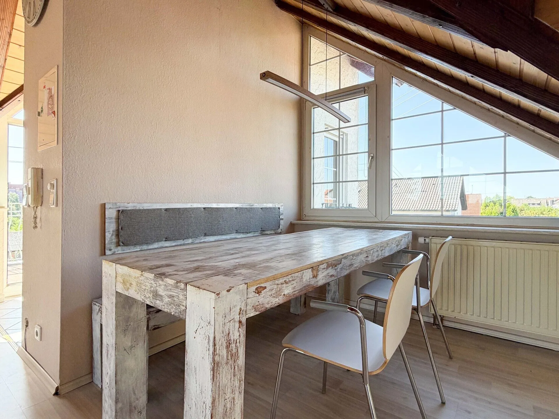 Immobilienangebot - Weil im Schönbuch - Alle - Sofort Kartons packen: 2 Zimmer auf ca. 59 m².
Luftig & hell mit XL-Stauraum, Balkonen und
Garage