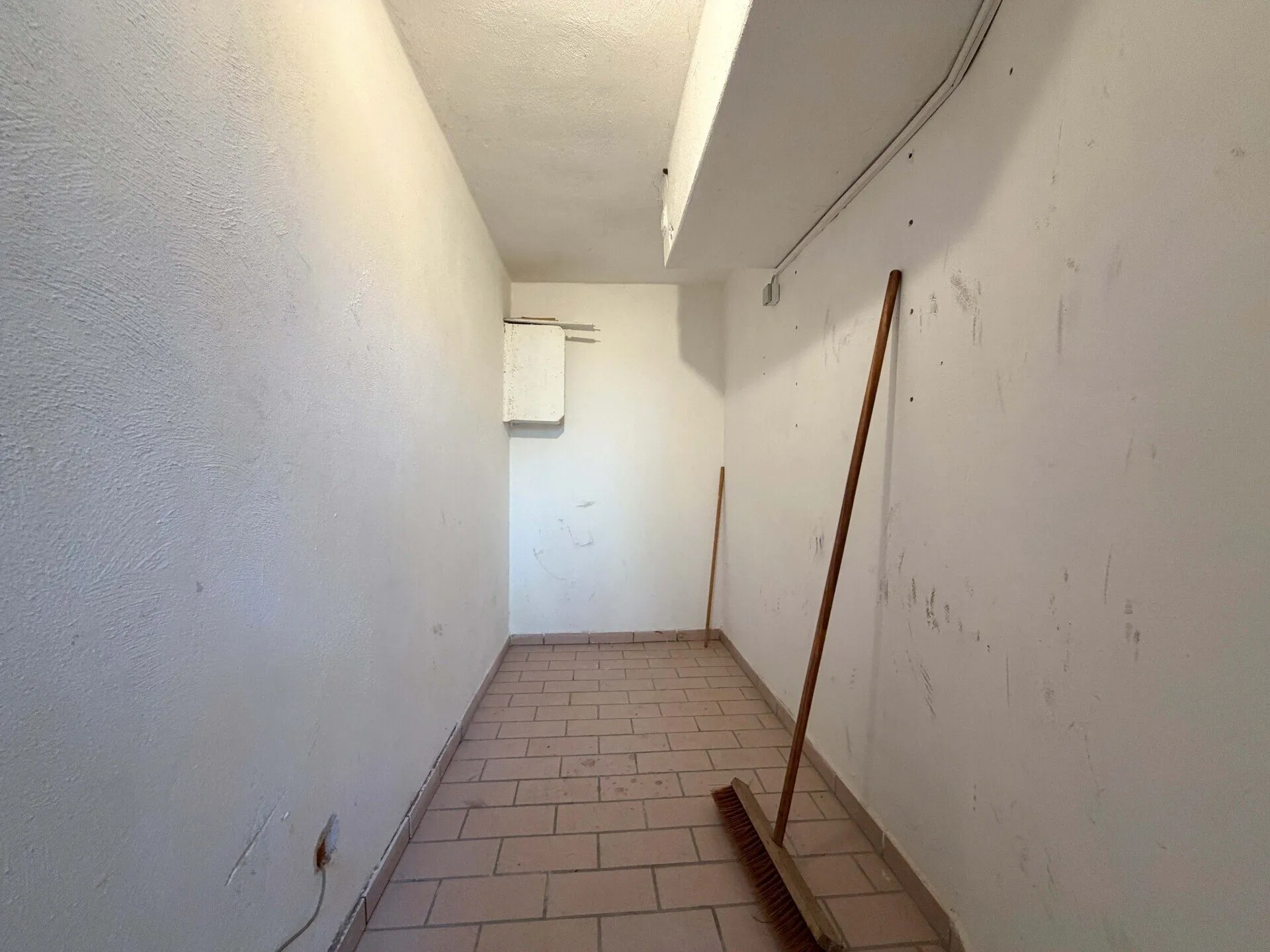 Immobilienangebot - Weil im Schönbuch - Alle - Sofort Kartons packen: 2 Zimmer auf ca. 59 m².
Luftig & hell mit XL-Stauraum, Balkonen und
Garage