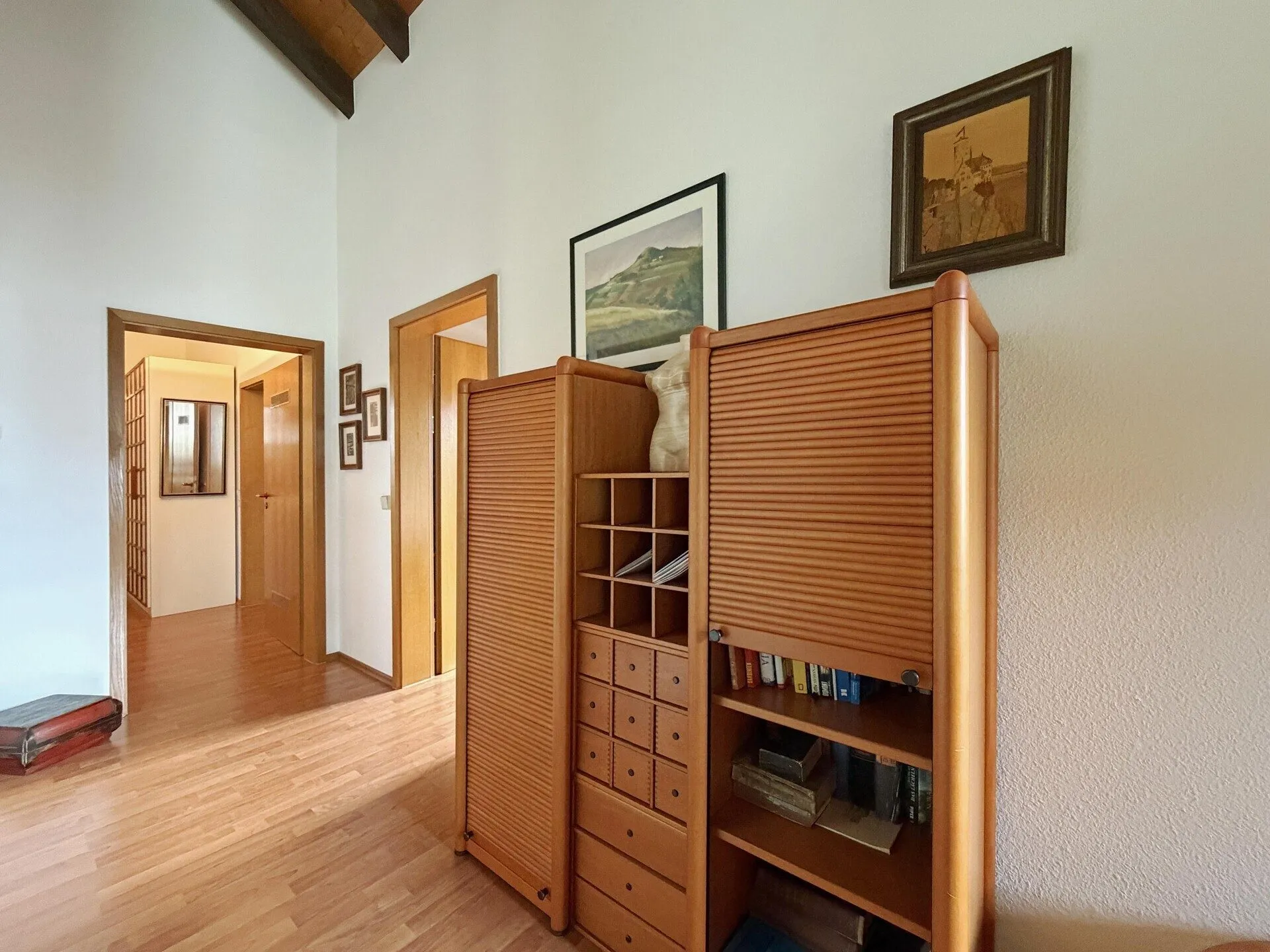 Immobilienangebot - Tuttlingen / Nendingen - Alle - Sorry...leider reserviert. Zuhause für Familien. 6 Zimmer auf 189 m². Mit Einliegerwohnung.