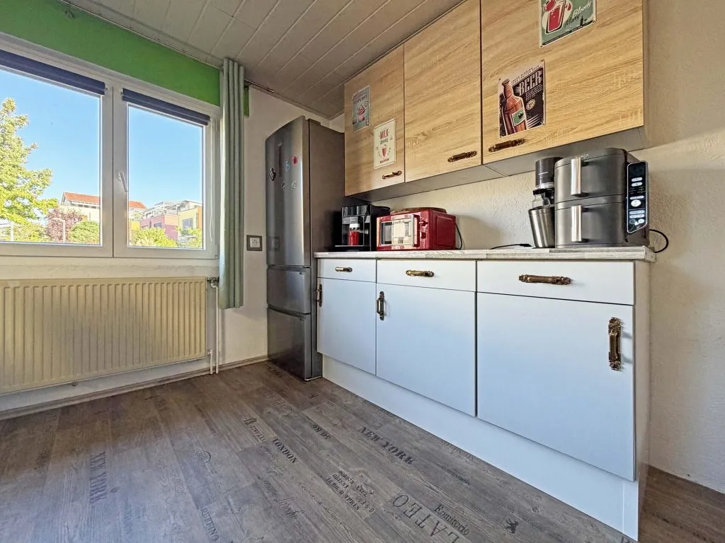 Immobilienangebot - Radolfzell am Bodensee - Alle - Nicht perfekt - dafür zum TOP-Preis.
5 Zimmer auf 100 m². Echtes Traum-
Grundstück. Eigene Garage.